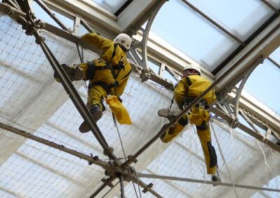 Addetti ai sistemi di accesso e posizionamento mediante funi – Modulo A per l’accesso e il lavoro in sospensione in siti naturali o artificiali